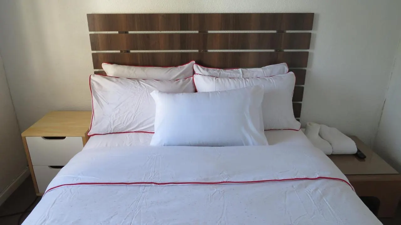 Galaxy Sleep And Go Rooms Goodwood Cape Town 0*,  South Africa
