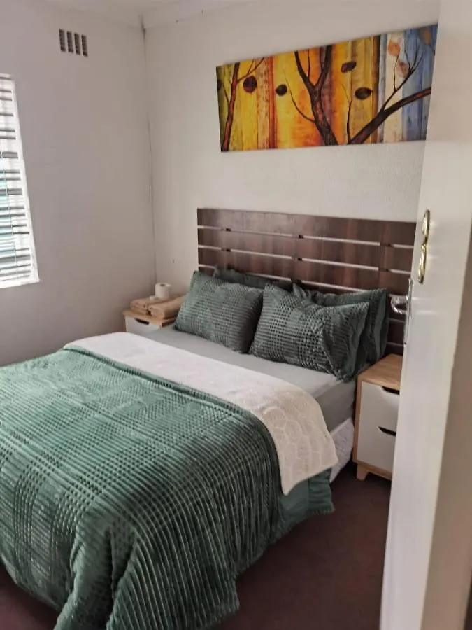 Galaxy Sleep And Go Rooms Goodwood Cape Town 0*,