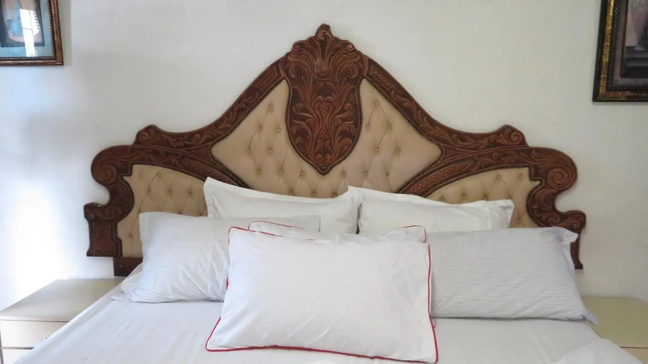 Galaxy Sleep And Go Rooms Goodwood Cape Town Guest house